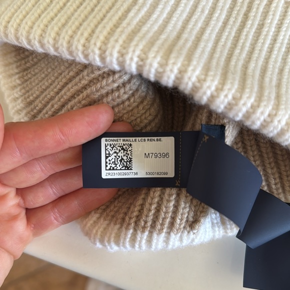 NWT Louis Vuitton LV Cold Spark Beanie New w Box - Picture 9 of 14